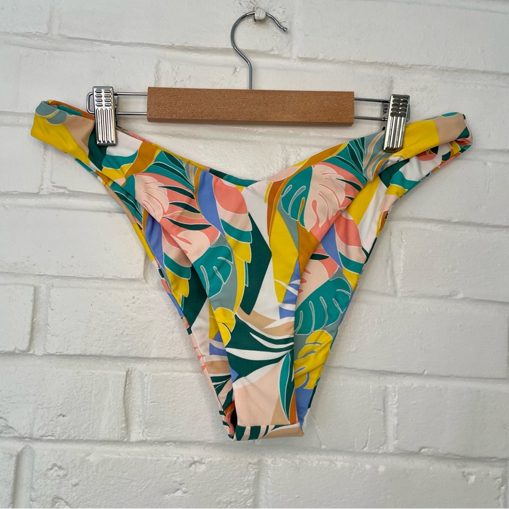 Volcom Tropical Print Bikini Bottoms NWT Beach Cheeky Summer Birds